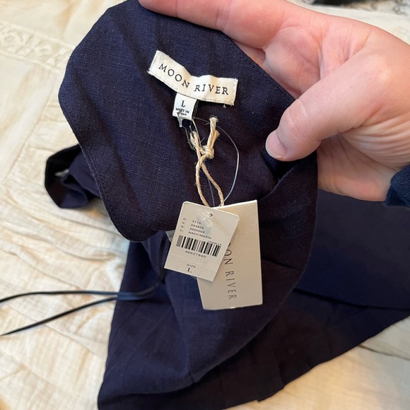 Anthropologie Navy Crop Top Size L NWT - Picture 2 of 3